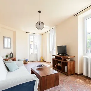  Apartment Le Rondinelle