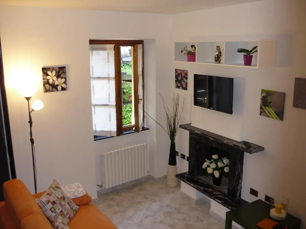 Serbelloni Holiday Apartment 37 location